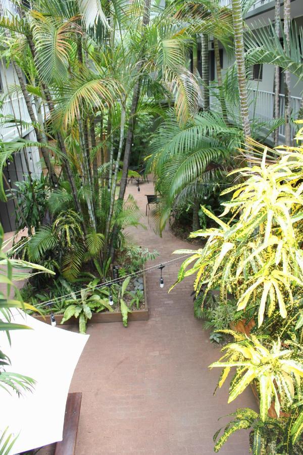 Lake Central Cairns Exterior photo